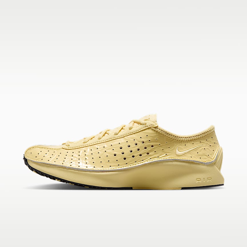 Nike Air Max Phenomena Women's Shoes. Nike ID